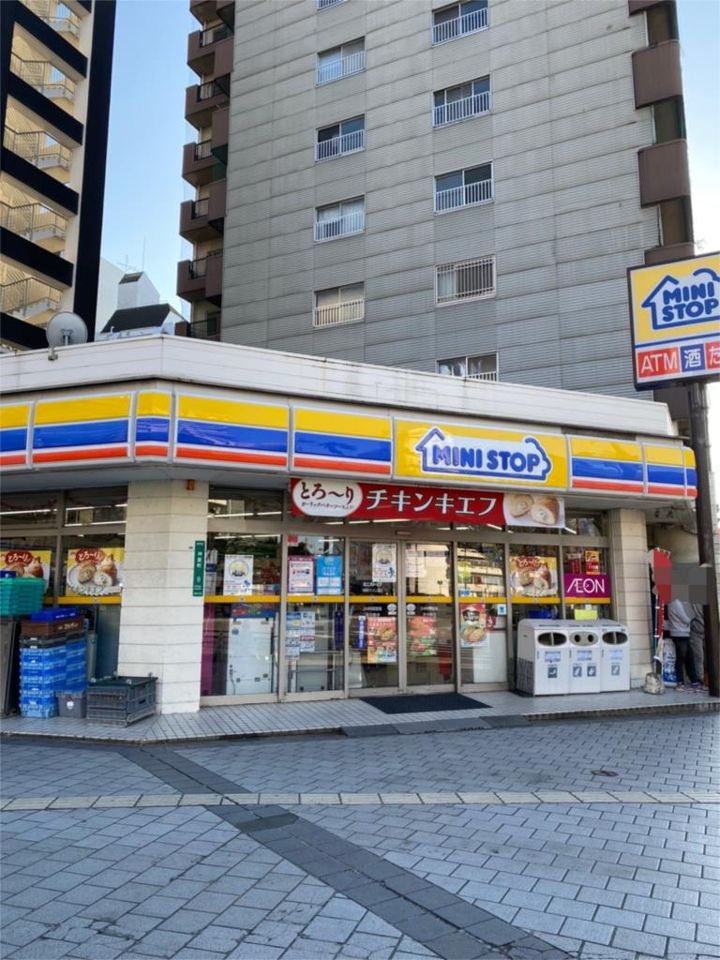 近くのミニストップ 神屋町サンパレス前店まで77m(徒歩1分)