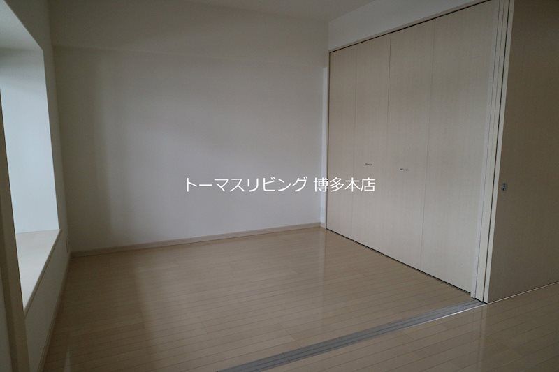 ベッドルーム