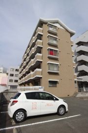 Y’sマンションの外観画像