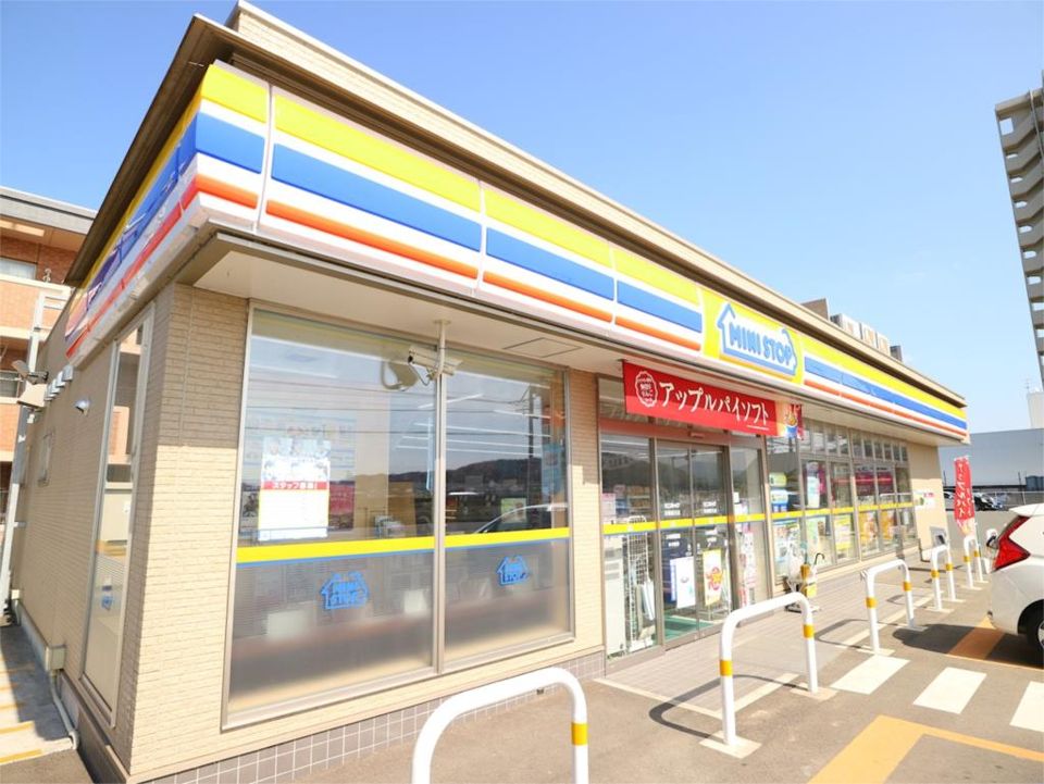 近くのミニストップ 宗像稲元店まで472m（徒歩6分）