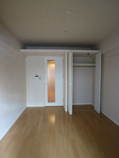 ベッドルーム