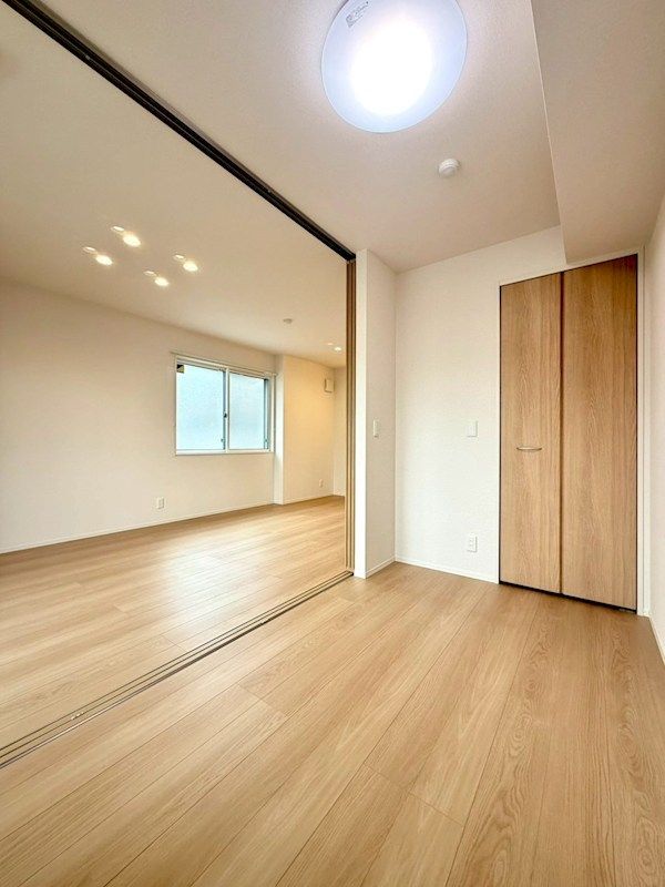 近くの粕屋町立粕屋東中学校まで1,230m（徒歩16分）