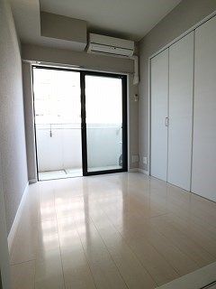 ベッドルーム