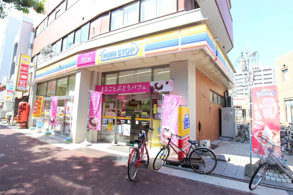 近くのミニストップ 福岡大橋1丁目店まで70m（徒歩1分）