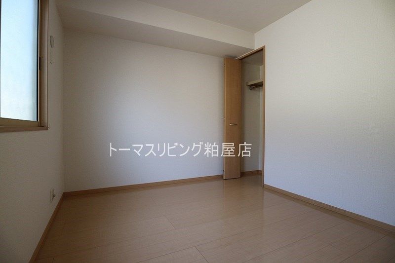 ベッドルーム