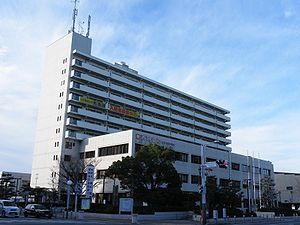 近くの西区役所まで100m（徒歩2分）