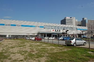 近くのJR吉塚駅まで640m（徒歩8分）