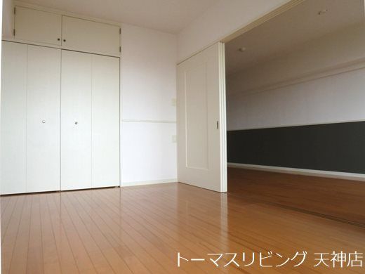 ベッドルーム