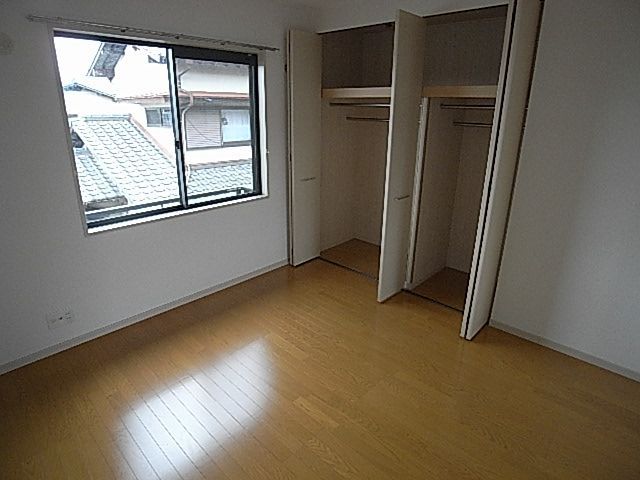 ベッドルーム
