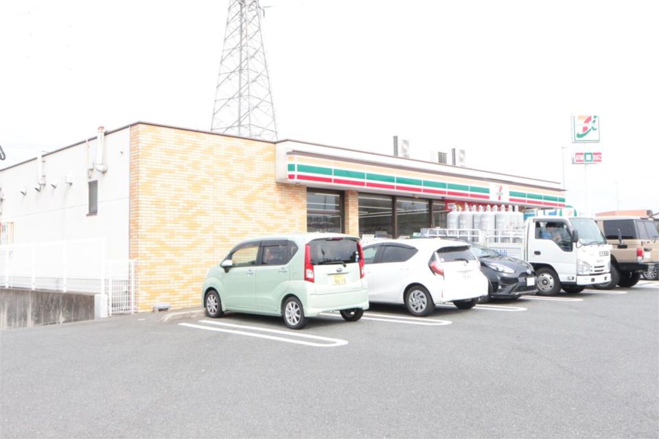 近くのセブンイレブン 古賀流店まで541m(徒歩7分)