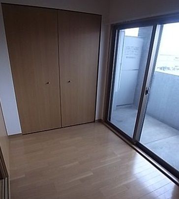 ベッドルーム