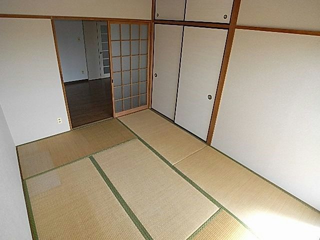 ベッドルーム