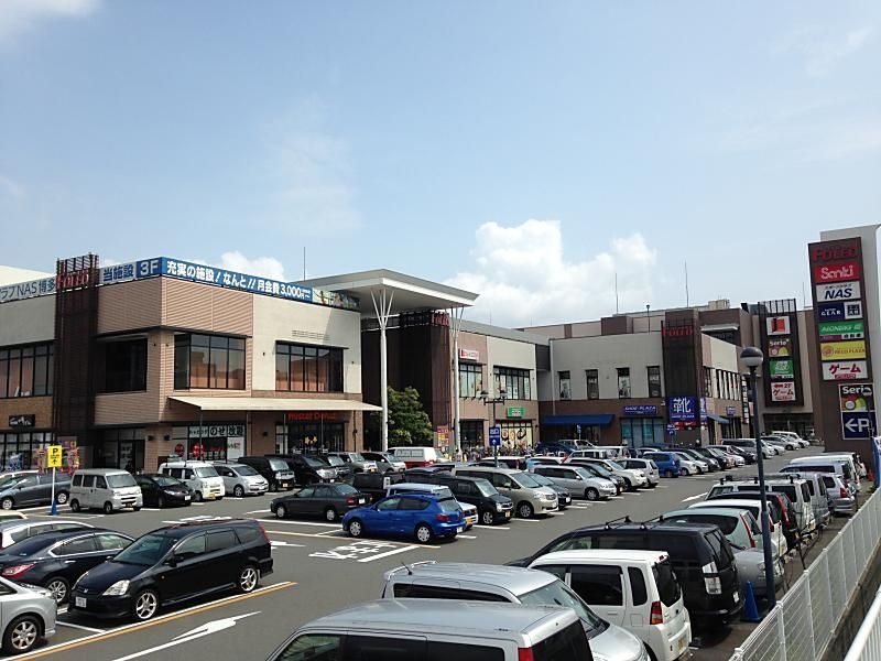 近くのSeria(セリア) フォレオ博多店まで1,322m(徒歩17分)