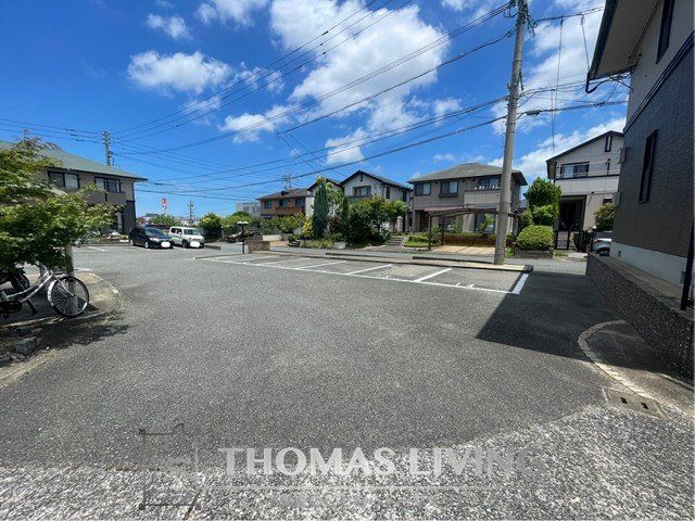 近くの古賀市立舞の里小学校まで424m(徒歩6分)