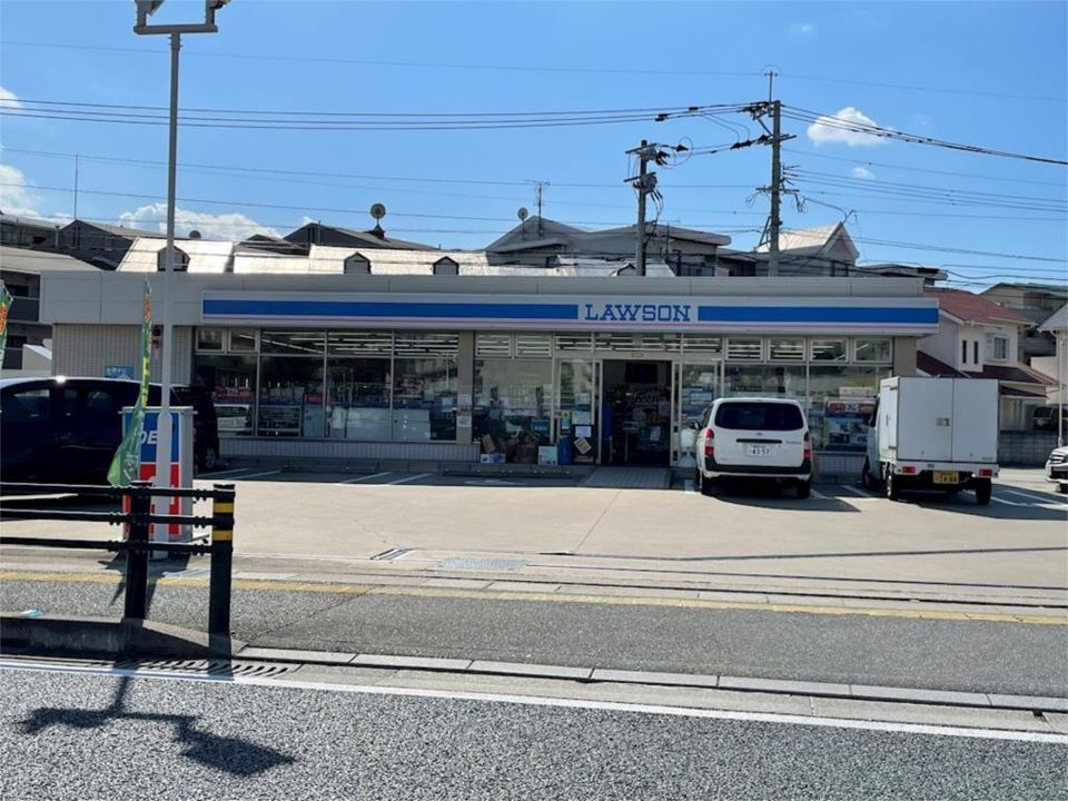 近くのローソン 福岡南庄五丁目店まで493m(徒歩7分)