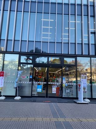 近くのセブンイレブン 博多冷泉町店まで126m（徒歩2分）