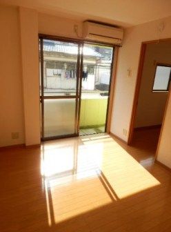ベッドルーム