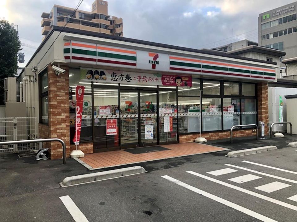 近くのセブンイレブン 福岡大宮2丁目店まで699m（徒歩9分）