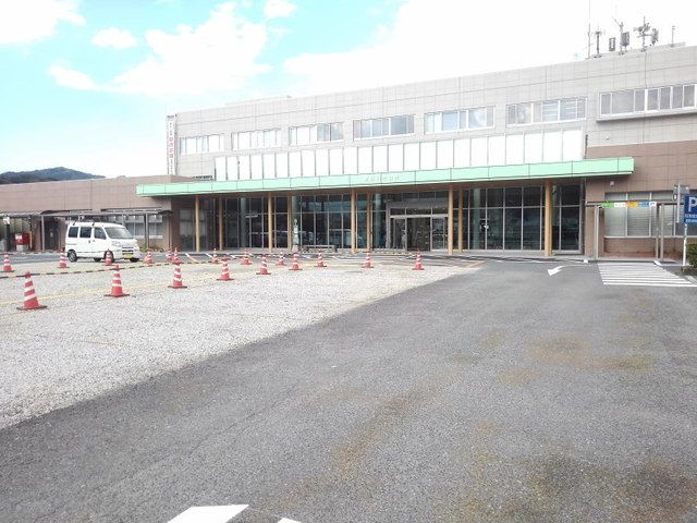 近くの那珂川市役所まで1,100m(徒歩14分)