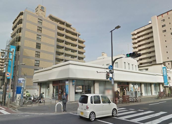 近くの福岡銀行まで60m(徒歩1分)