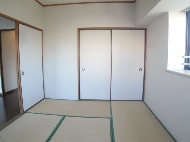 ベッドルーム