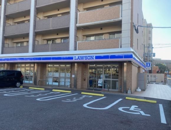 近くのローソン 吉塚本町店まで234m（徒歩3分）