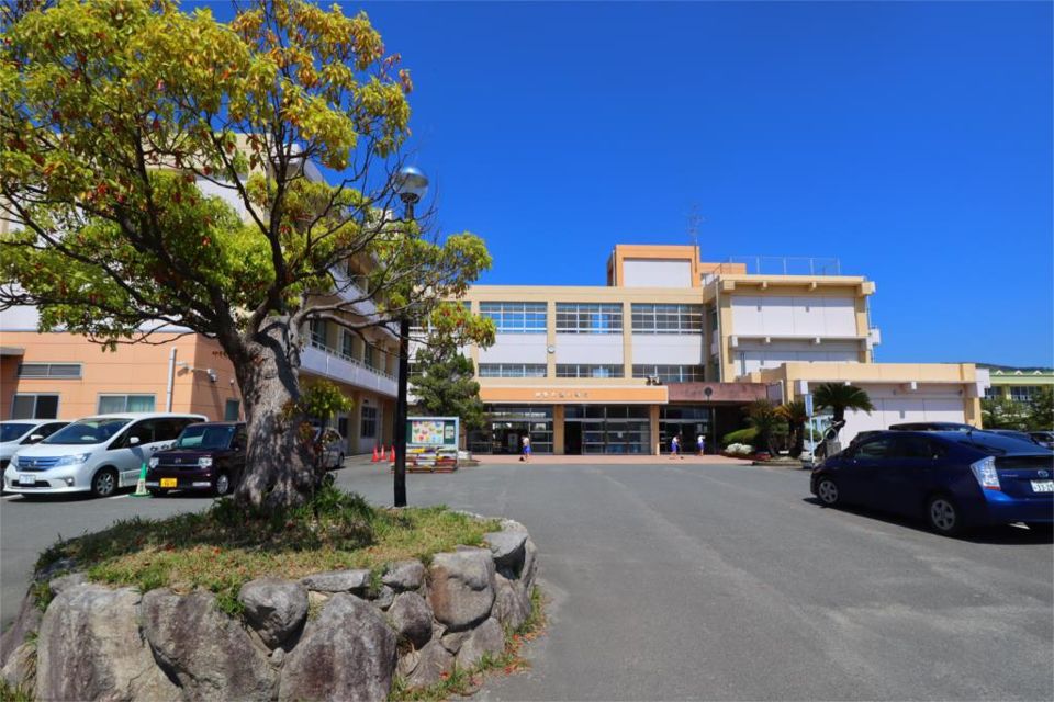 近くの大野城市立御笠の森小学校まで385m(徒歩5分)