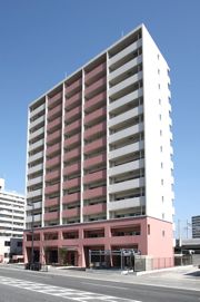 クリムゾン吉塚の外観画像