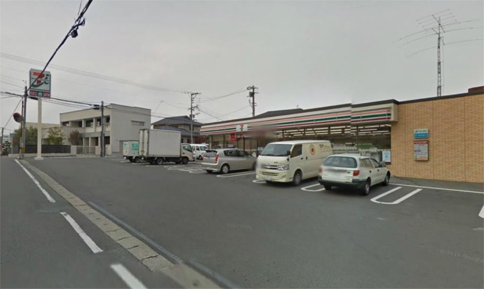 近くのセブンイレブン 高宮西店まで320m(徒歩4分)