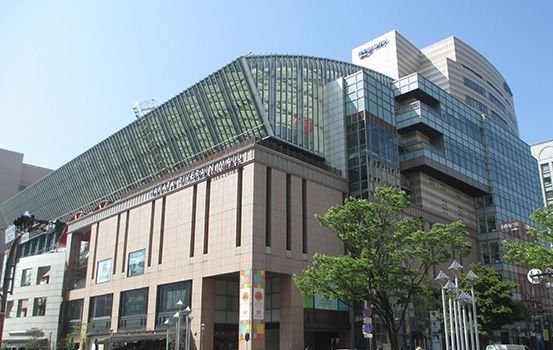 近くの博多リバレインまで948m（徒歩12分）