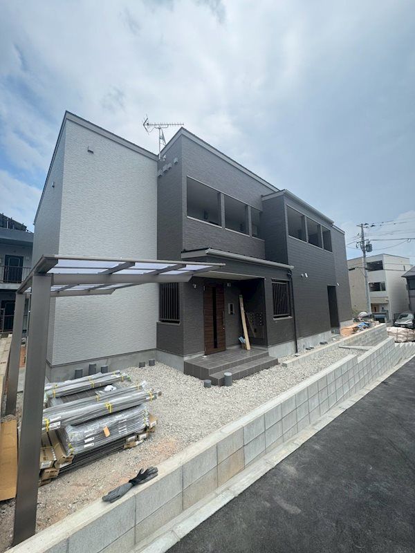 近くのドラッグストアモリ 二日市店まで669m（徒歩9分）