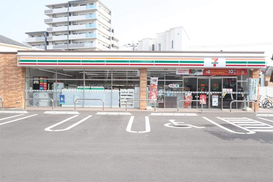 近くのセブンイレブン 博多相生町2丁目店まで200m(徒歩3分)