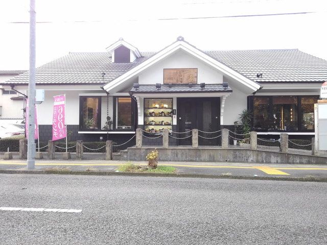 近くのとんかつ濱かつ春日公園店まで650m(徒歩9分)