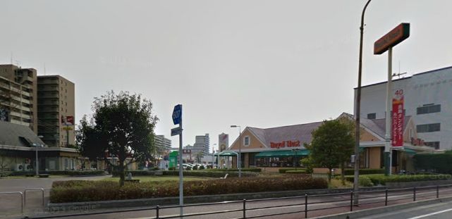 近くのパピヨンプラザまで562m(徒歩8分)