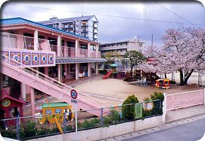 近くの多々良保育園まで450m(徒歩6分)