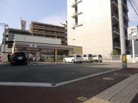 近くのセブンイレブン福岡港2丁目店まで890m(徒歩12分)