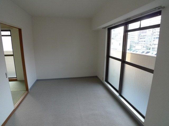 ベッドルーム