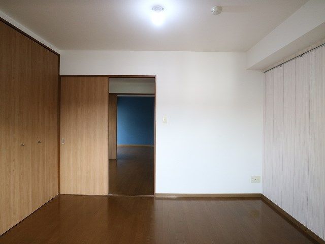 ベッドルーム
