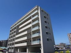 クラウン パレスの外観画像
