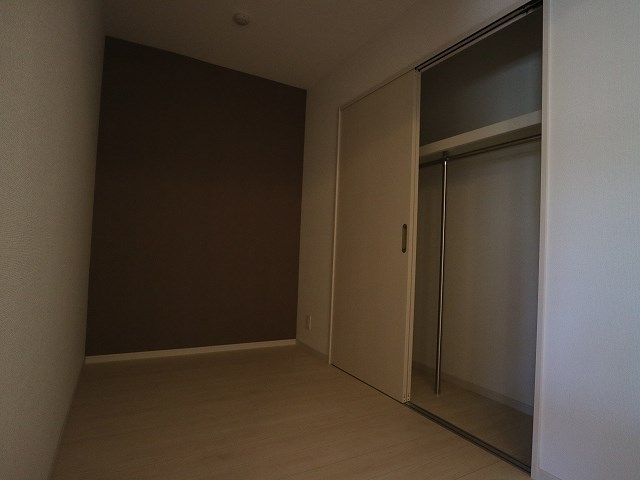 ベッドルーム