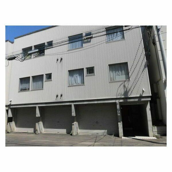 Y’s-Squareの外観画像