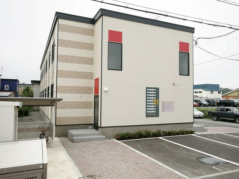 レオパレスクレールはまなすの外観画像