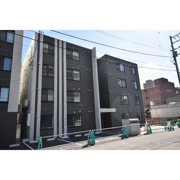 X-Star札幌の外観画像