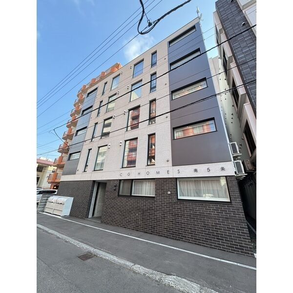 CG HOMES南5条の外観画像