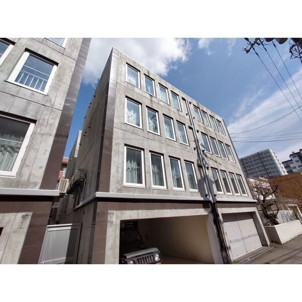 Aqua Garden平岸EASTの外観画像