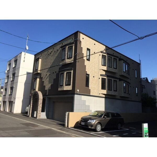 近くのセブンイレブン 札幌南20条西8丁目店まで42m（徒歩1分）