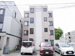 ウェルス医大前の外観画像