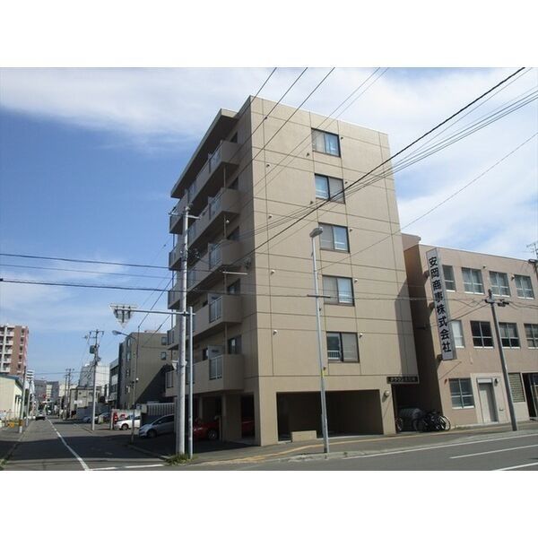 クラウン北10条の外観画像