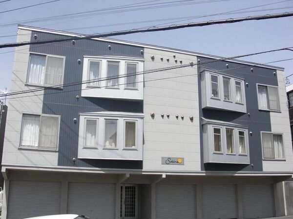 ソティーヌ(栄通)の外観画像