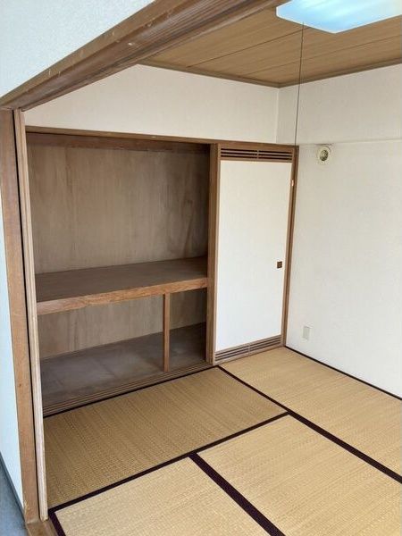 ベッドルーム